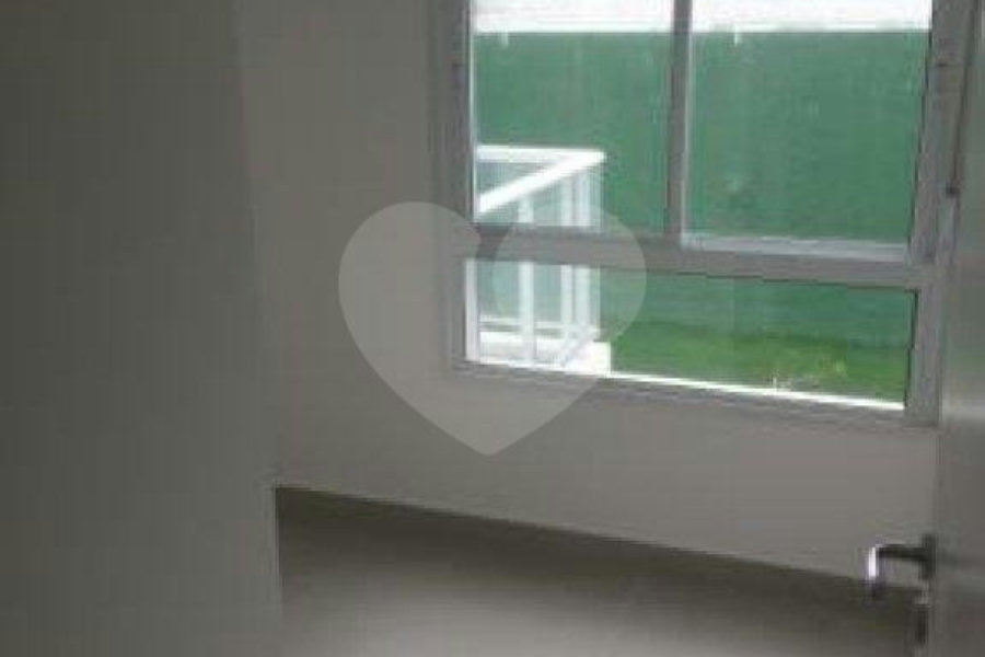 Apartamento à venda com 3 quartos, sendo 1 suíte, em Chácara Pavoeiro, Cotia, SP