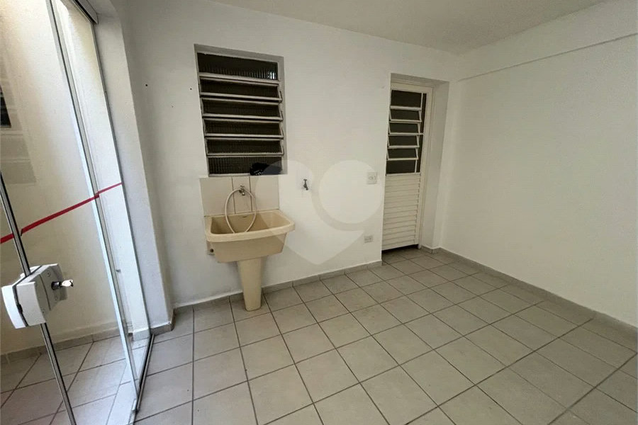 Sobrado à venda ou para alugar com 2 quartos em Vila Nova Cachoeirinha, São Paulo, SP
