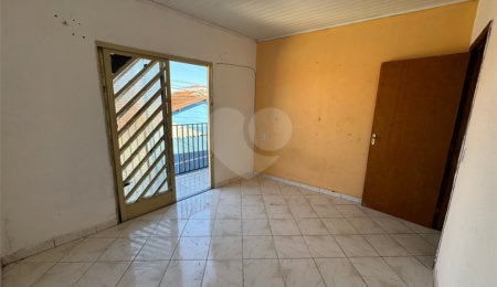 Sobrado à venda com 3 quartos em Vila Maciel, Itapetininga, SP