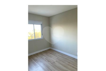 Apartamento à venda com 2 quartos em Parque Imperial, Ferraz de Vasconcelos, SP