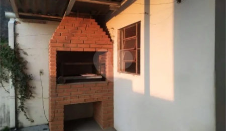 Casa à venda com 3 quartos em Jardim Maria, Itatiba, SP