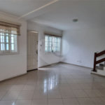 Casa à venda com 3 quartos, sendo 1 suíte,  no condomínio Residencial Villagio, São Paulo - SP