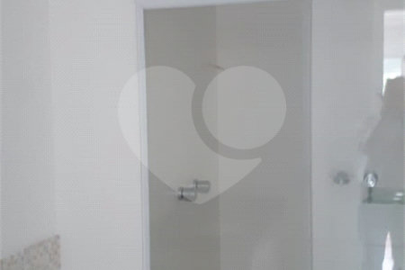Apartamento à venda com 3 quartos, sendo 1 suíte,  em Jardim Vazani, São Paulo, SP