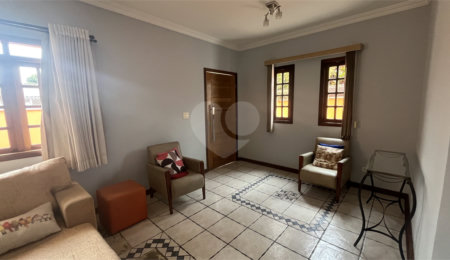 Sobrado à venda ou para alugar com 4 quartos, sendo 2 suítes,  em Jardim Terceiro Centenário, Atibaia, SP