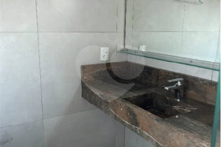 Casa à venda com 3 quartos, sendo 1 suíte, no condomínio Lagos D Icaraí, Salto - SP