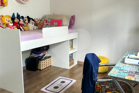 Casa à venda com 3 quartos, sendo 1 suíte,  em Vila Vitória, Mogi das Cruzes, SP