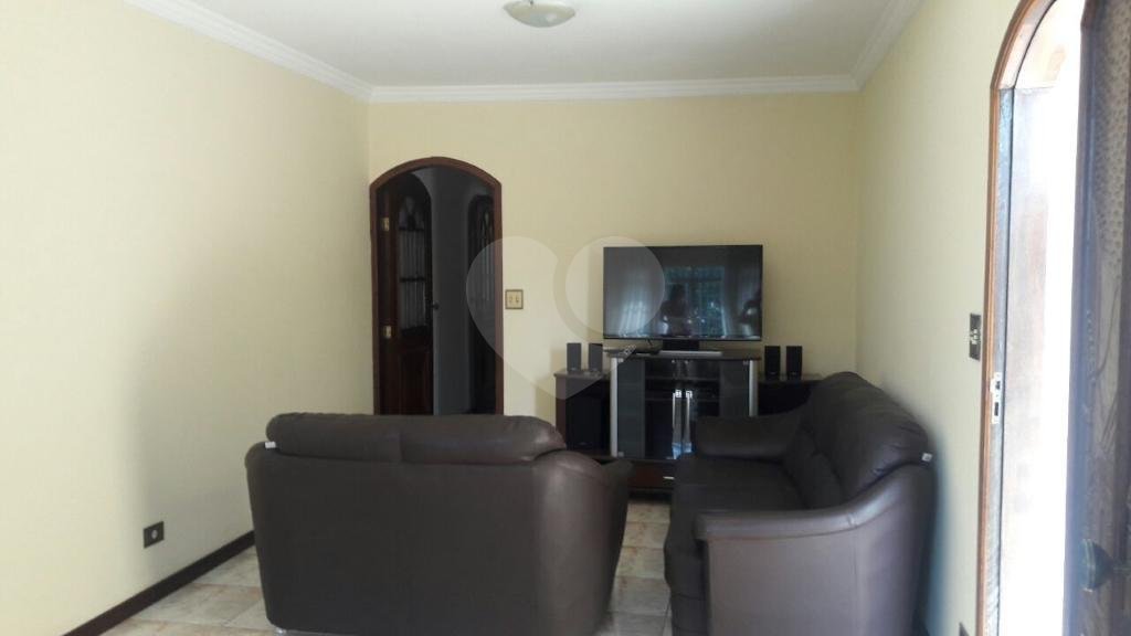 Sobrado à venda com 3 quartos, sendo 1 suíte, em Vila Nivi, São Paulo, SP