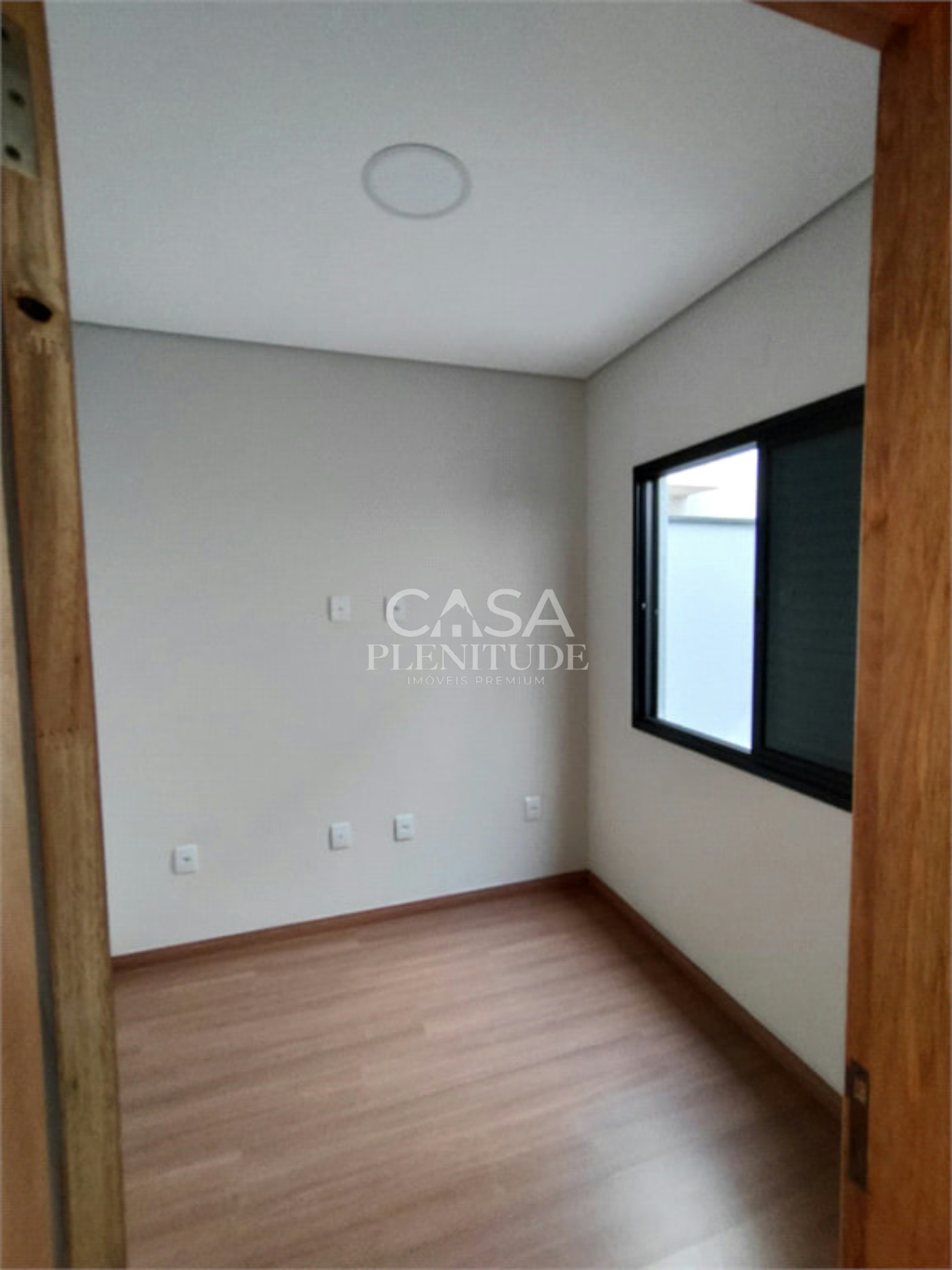 Casa em condomínio à venda com 3 quartos, sendo 1 suíte,  em Horto Florestal, Sorocaba, SP