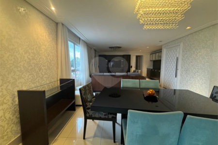 Apartamento à venda com 3 suítes em Santa Teresinha, São Paulo, SP