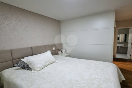 Apartamento à venda com 3 suítes em Santana, São Paulo, SP