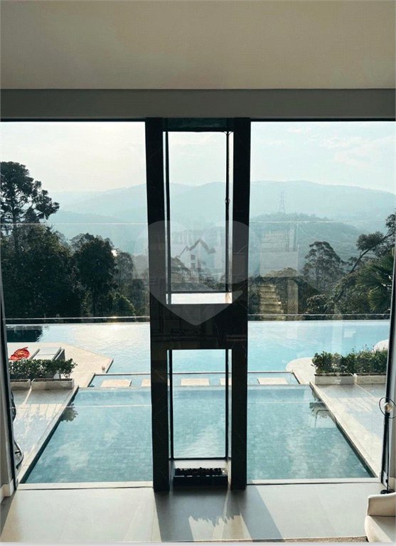 Casa à venda com 5 suítes no condomínio Alpes da Cantareira, Mairiporã - SP