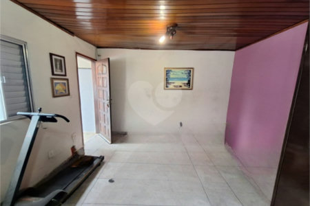 Sobrado com 2 dormitórios com 2 vagas de garagem