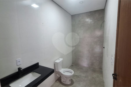 Casa de Vila à venda com 2 suítes em Wanel Ville, Sorocaba, SP