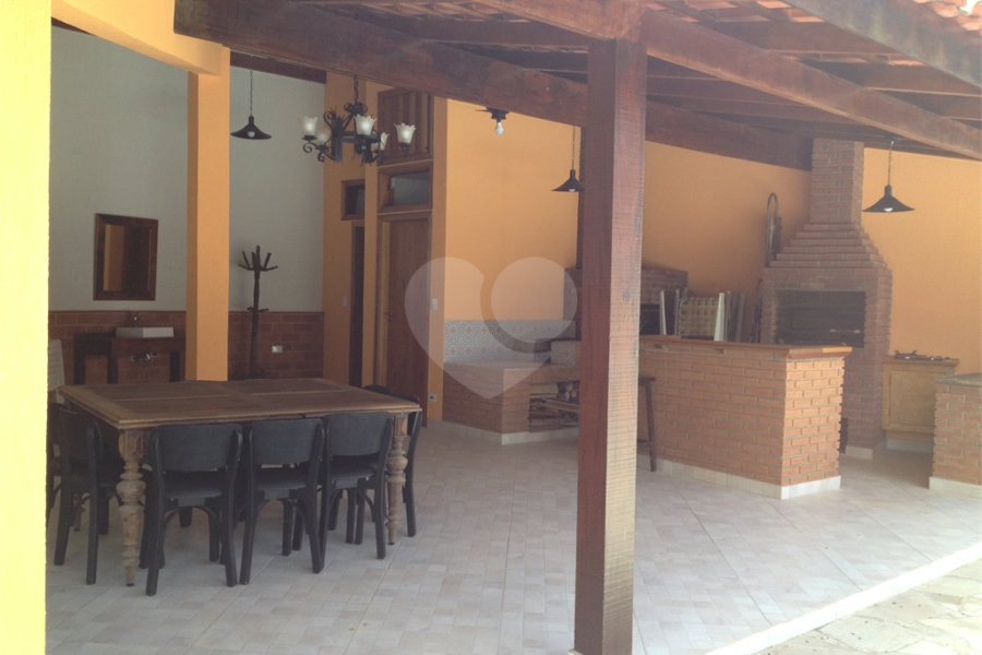 Casa à venda ou para alugar com 4 quartos, sendo 1 suíte, em Serra da Cantareira, Mairiporã, SP