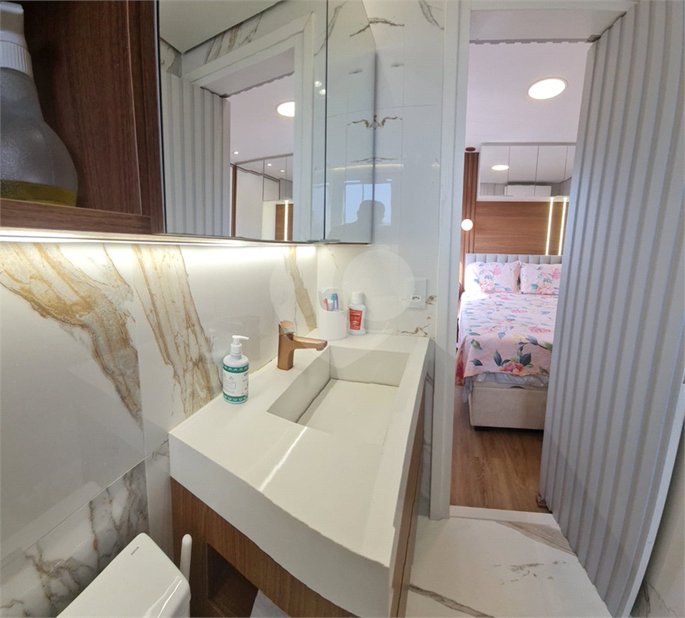 Apartamento à venda com 3 quartos, sendo 1 suíte, em Parada Inglesa, São Paulo, SP