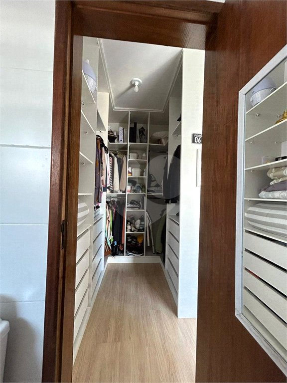 Sobrado à venda com 3 quartos, sendo 1 suíte,  em Villa Di Cesar, Mogi das Cruzes, SP