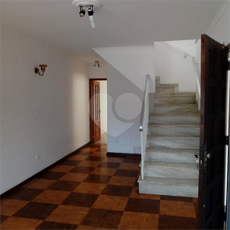 Sobrado à venda com 3 quartos, sendo 1 suíte, em Tremembé, São Paulo, SP