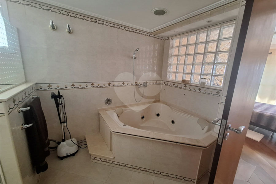 Apartamento à venda com 4 quartos, sendo 2 suítes, em Santana, São Paulo, SP
