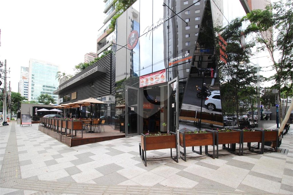 Apartamento à venda com 1 suíte em Indianópolis, São Paulo, SP