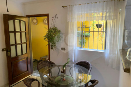 Sobrado à venda com 2 quartos, sendo 1 suíte, em Cupecê, São Paulo, SP