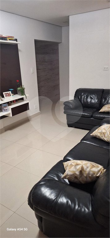 Sobrado à venda com 3 quartos, sendo 2 suítes, em Vila Aparecida, São Paulo, SP
