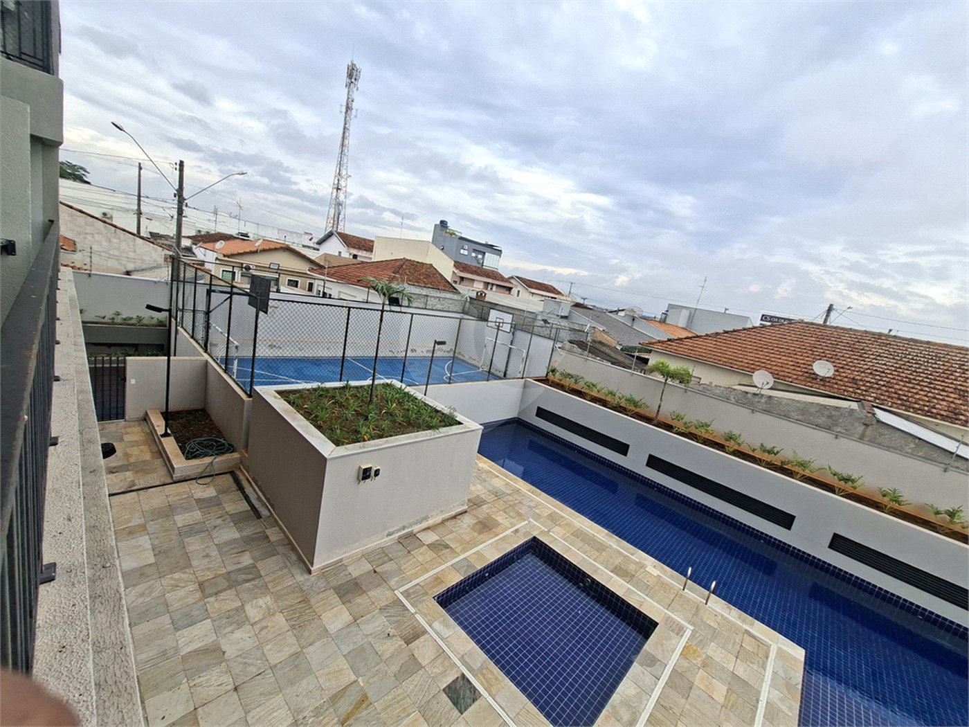 Apartamento à venda com 3 quartos, sendo 1 suíte,  no Centro, Itapetininga, SP