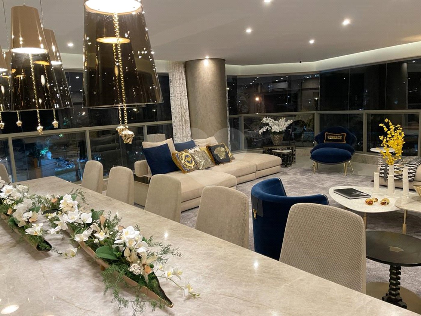 Apartamento à venda com 4 suítes em Moema, São Paulo, SP
