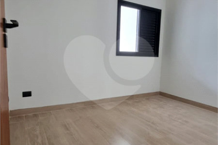 Casa à venda com 3 quartos, sendo 1 suíte, no condomínio Village Moutonnée, Salto - SP