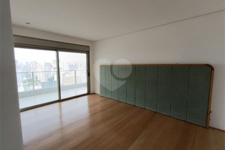 Apartamento à venda ou para alugar com 3 suítes em Pinheiros, São Paulo, SP