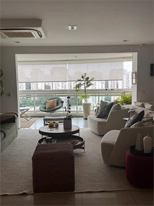 Apartamento à venda com 3 suítes em Vila Andrade, São Paulo, SP