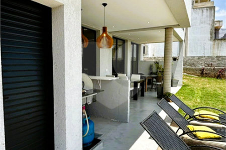 Casa à venda com 4 suítes no condomínio Village Ipanema, Araçoiaba da Serra - SP