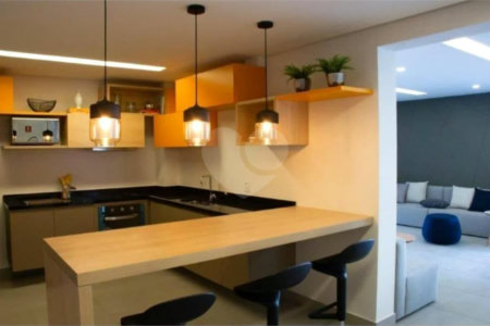 Apartamento 32 m2, com 1 dormitório e 01 vaga de garagem