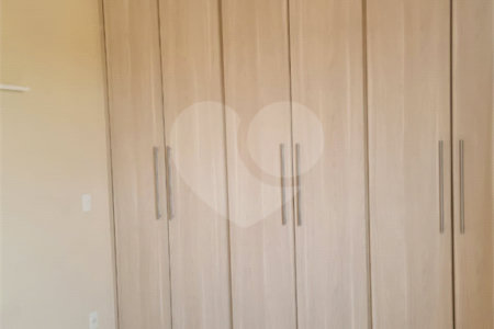 Apartamento no Condomínio Monte Verde.