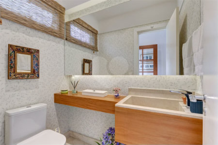 Casa à venda com 3 suítes no condomínio Villa Splendore, São Paulo - SP