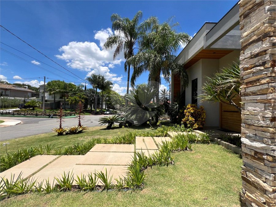 Casa à venda com 3 suítes no condomínio Vinhas da Vista Alegre - Lado Sede, Vinhedo - SP