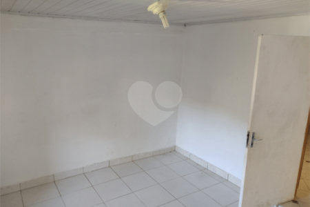 Casa à venda com 2 quartos em Vila Cintra, Mogi das Cruzes, SP