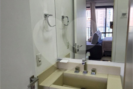 Apartamento à venda com 1 suíte em Vila Nova Conceição, São Paulo, SP