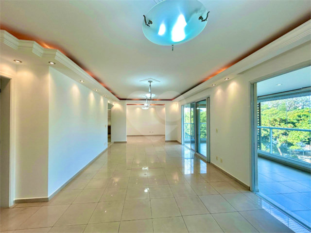 Apartamento à venda com 3 suítes em Chácara Santo Antônio (zona Sul), São Paulo, SP