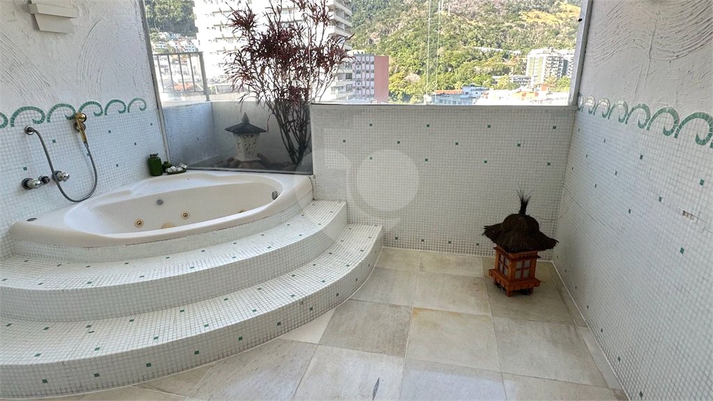 Cobertura à venda com 4 quartos, sendo 2 suítes,  em Tijuca, Rio de Janeiro, RJ