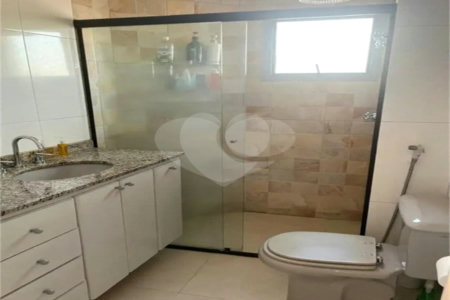 Apartamento à venda com 3 quartos, sendo 1 suíte,  em Parque Imperial, São Paulo, SP
