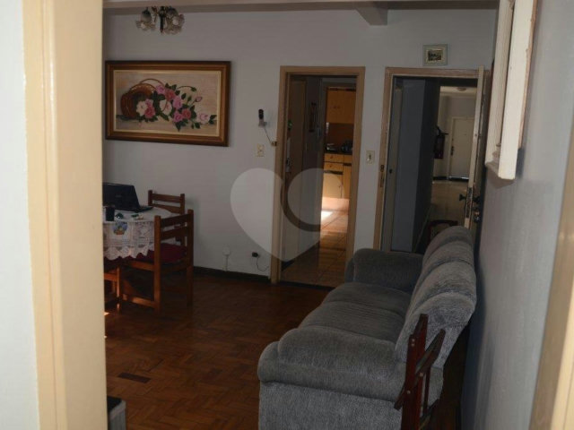 Apartamento à venda com 2 quartos, sendo 1 suíte,  em Itararé, São Vicente, SP