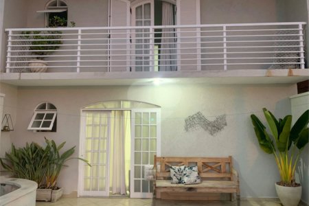 Sobrado à venda com 3 quartos, sendo 1 suíte, em Residencial Novo Horizonte I, Mogi das Cruzes, SP