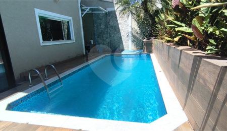 Sobrado à venda com 3 suítes em Vila Petrópolis, Atibaia, SP