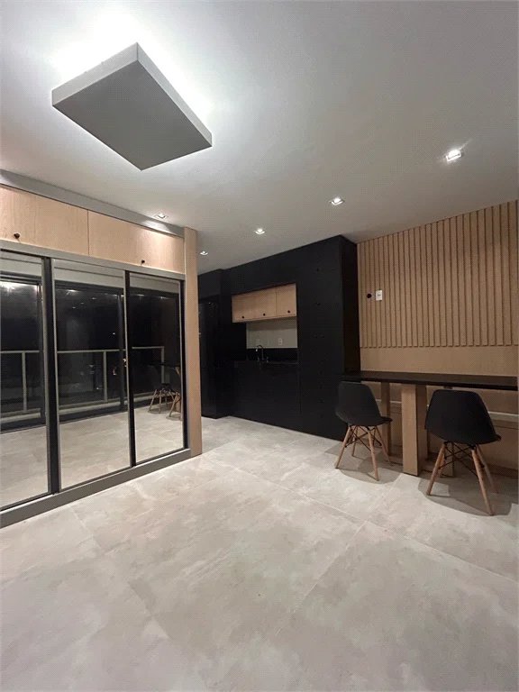 Apartamento à venda ou para alugar com 1 suíte em Pinheiros, São Paulo, SP