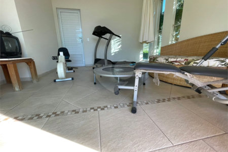 Casa à venda com 4 suítes no condomínio Haras Paineiras, Salto - SP