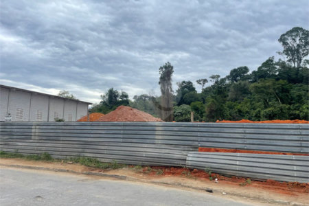 Terreno à venda em Jardim do Rio Cotia, Cotia, SP
