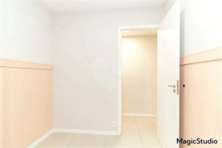 Apartamento à venda com 2 quartos em Vila Carmosina, São Paulo, SP