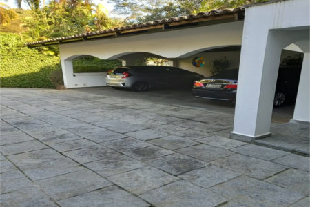 Casa à venda com 5 quartos, sendo 2 suítes,  em Jardim Guedala, São Paulo, SP