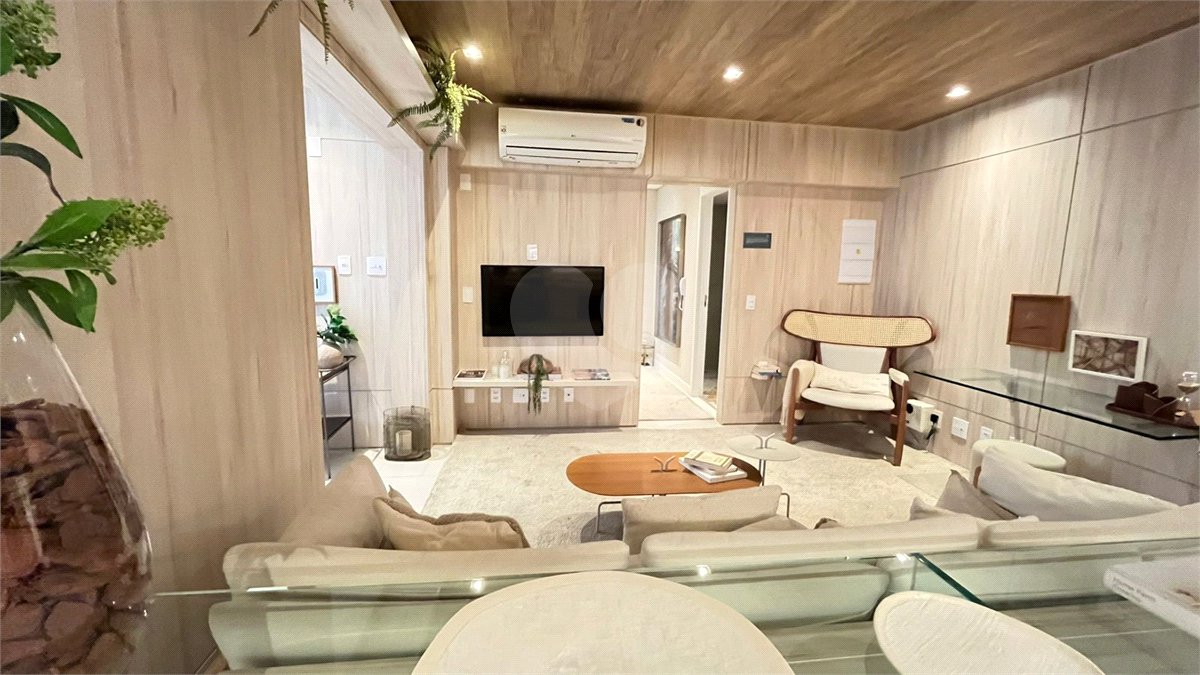 Apartamento à venda com 2 quartos, sendo 1 suíte, em Saúde, São Paulo, SP