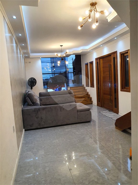 Sobrado à venda com 2 quartos, sendo 1 suíte, em Jardim Meliunas, São Paulo, SP